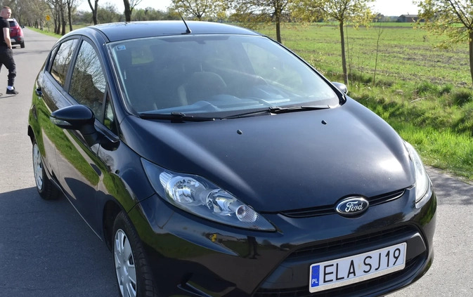 Ford Fiesta cena 21700 przebieg: 159160, rok produkcji 2009 z Łask małe 562